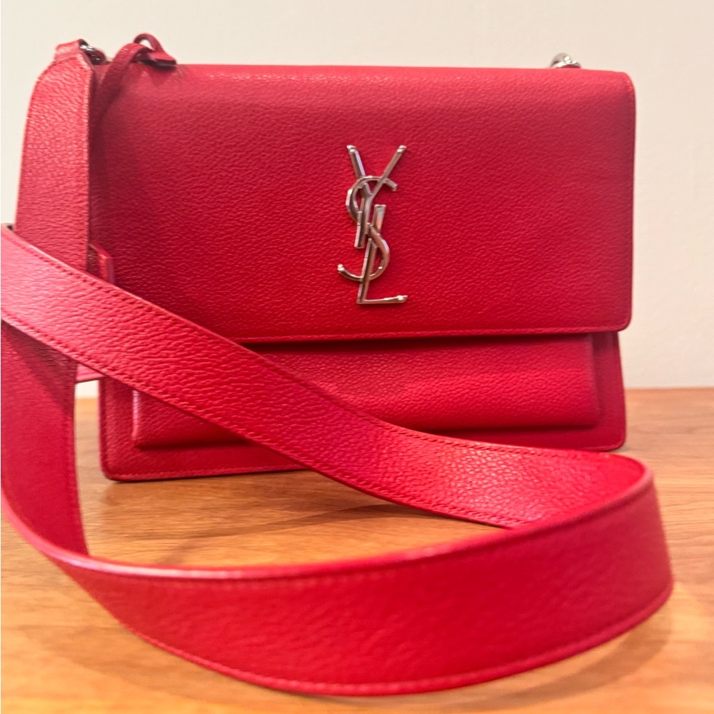 Saint Laurent Leather Lined Shoulder Handbag in Red Calf Leather